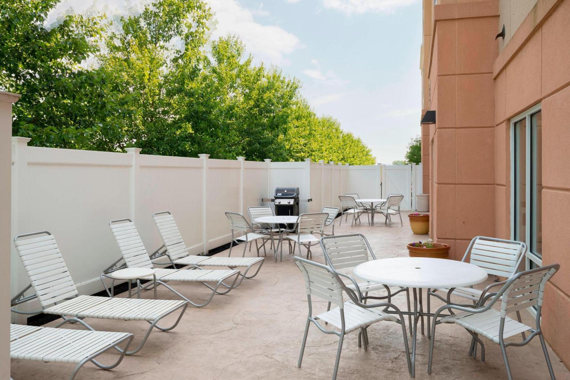 Fairfield Inn & Suites Huntingdon Raystown Lake Екстер'єр фото